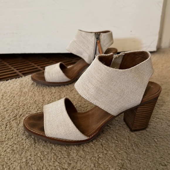 Tom’s Majorca Cutout Sandals - Picture 2 of 5
